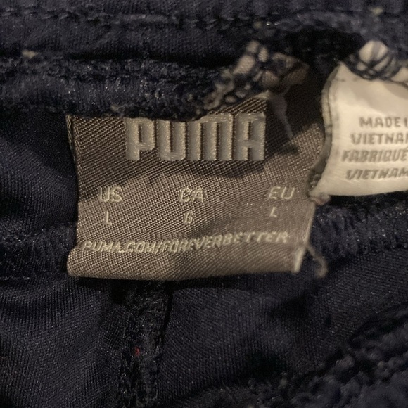 Puma size large drawstring tie shorts great condition no flaws - Picture 3 of 6